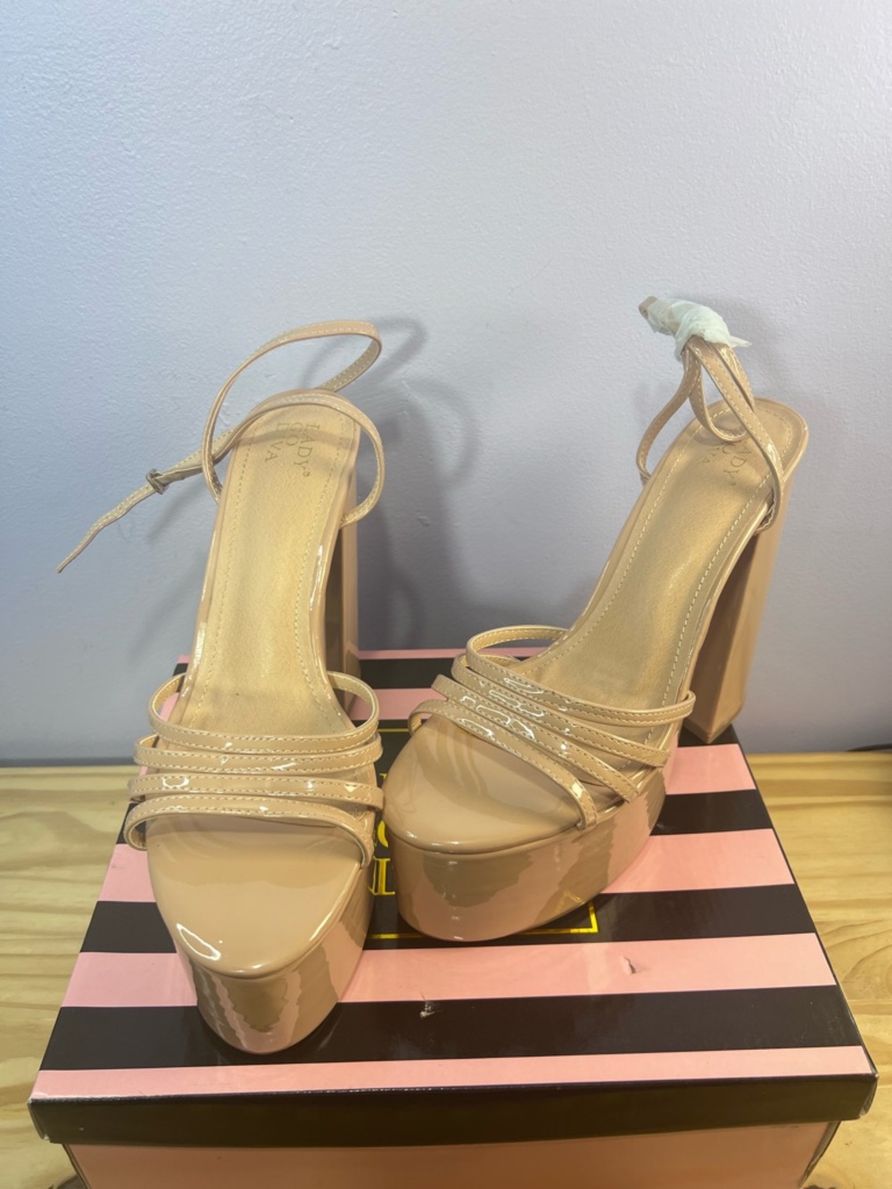 Lady Godiva Dolls Kill Ride That High Platform Heels Size 10 NWOT